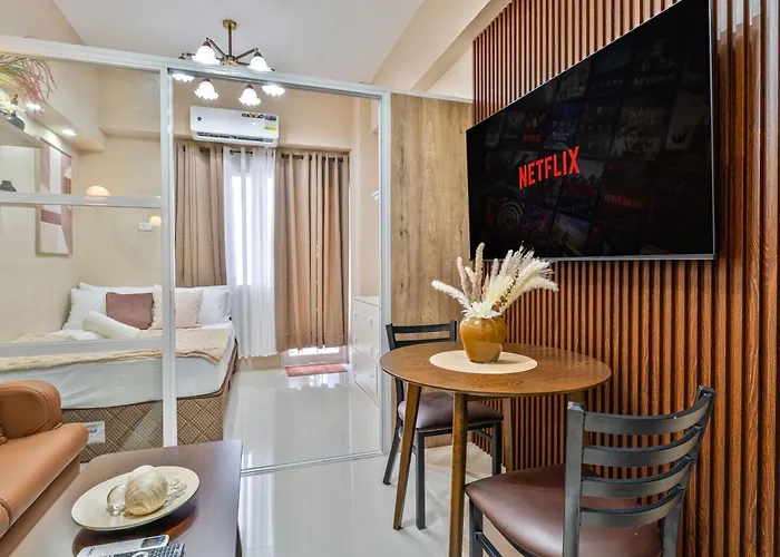Aparthotel Mactan Cebu Cozy Relaxing With Pool View Balcony Pajak